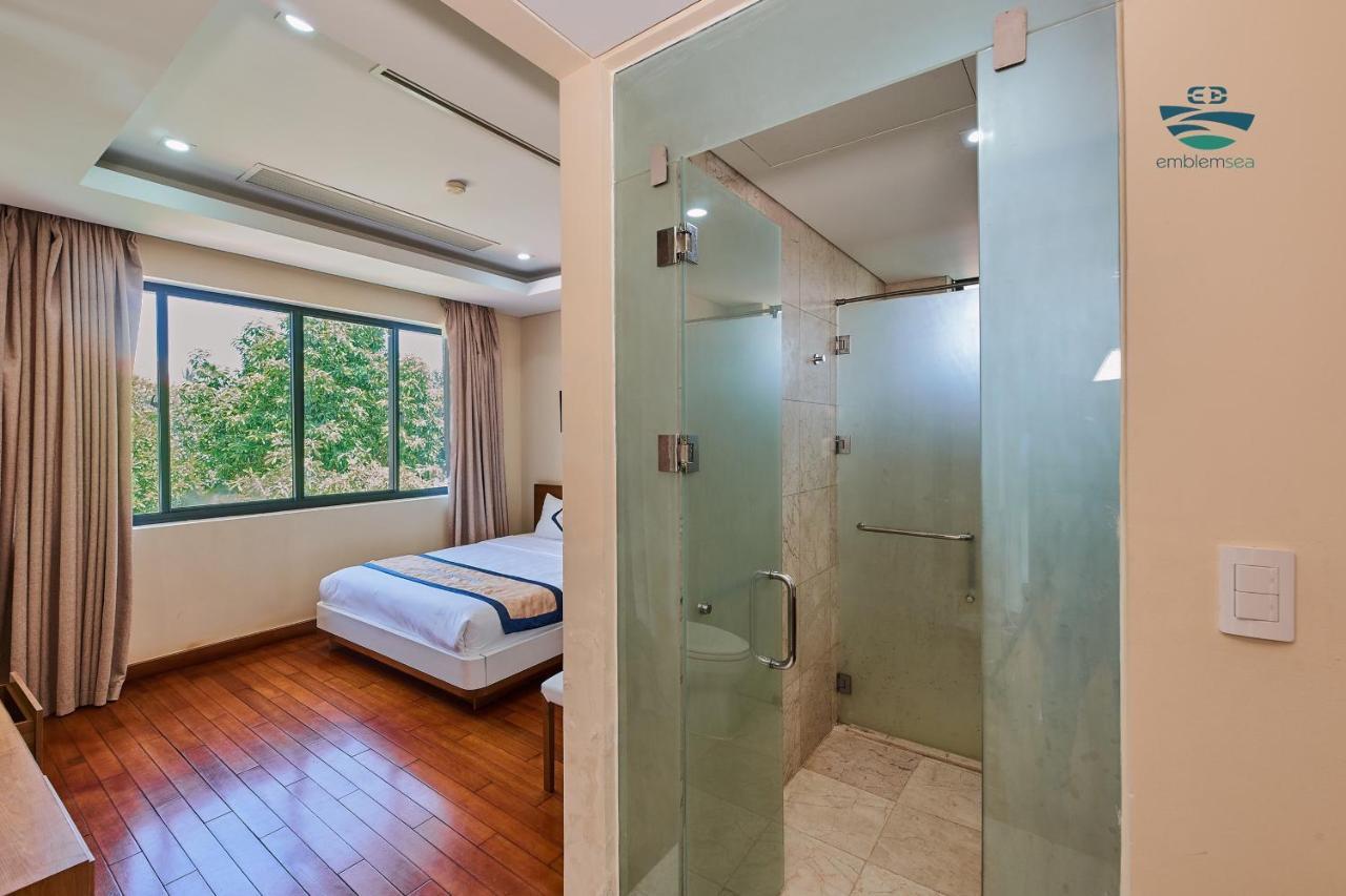 Emblem Sea 4 Bedroom Villas Da Nang Exterior photo